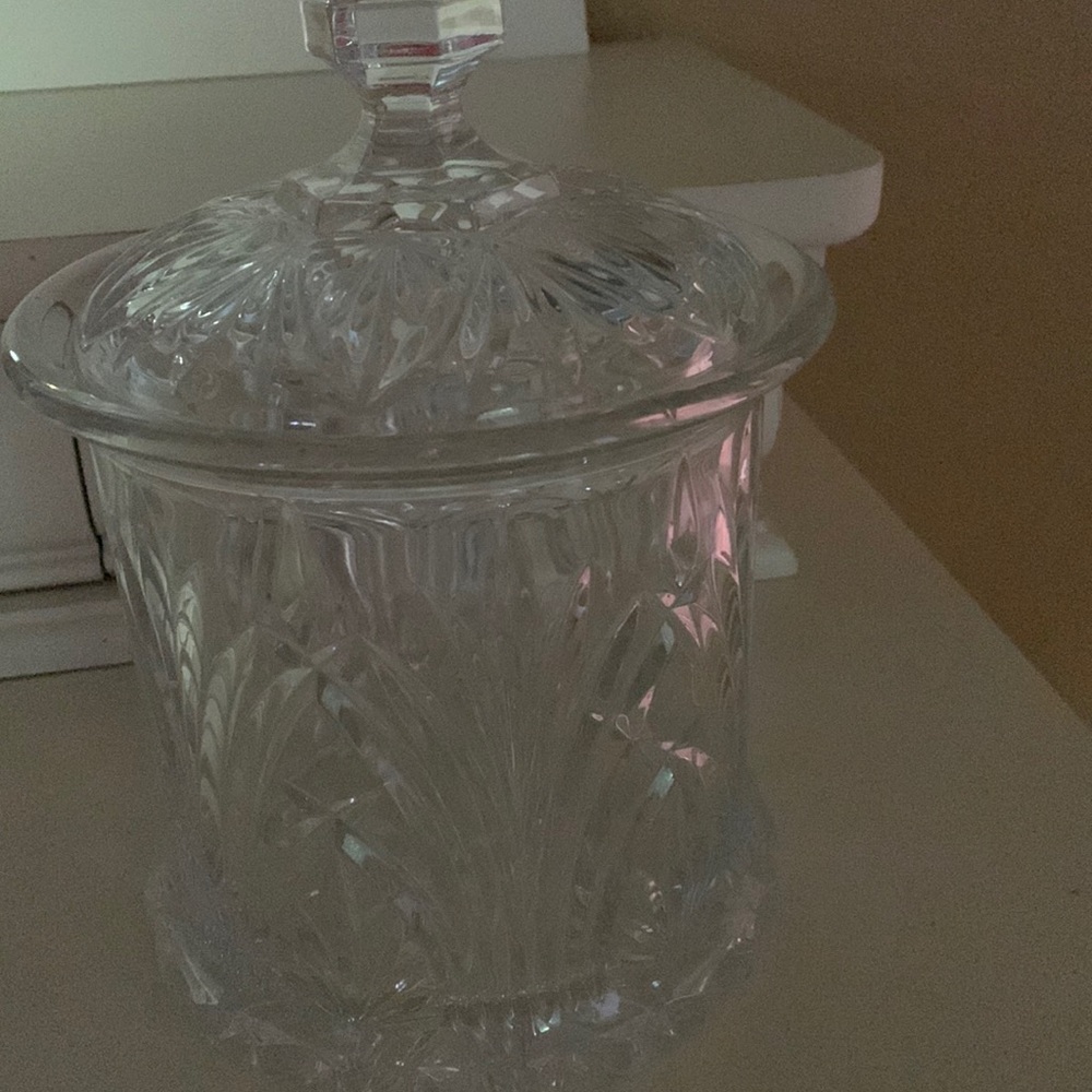 Crystal Bisquit container